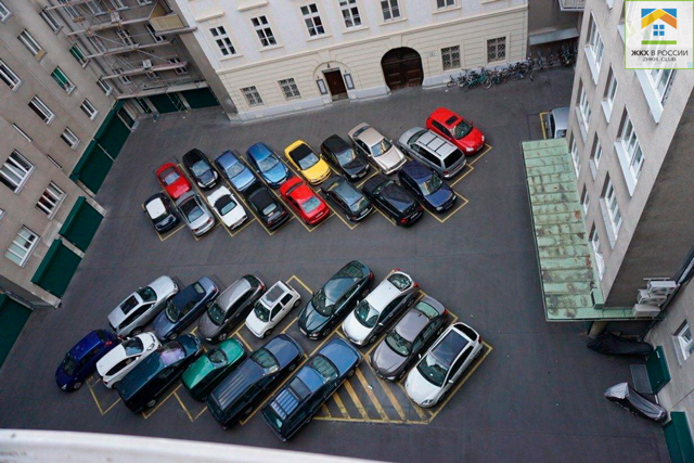 Как правильно организовать парковку во дворе многоквартирного дома?