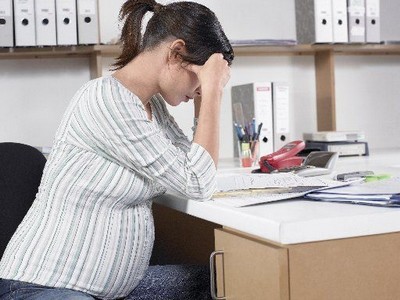 Незаконное увольнение с работы: что делать, куда обращаться